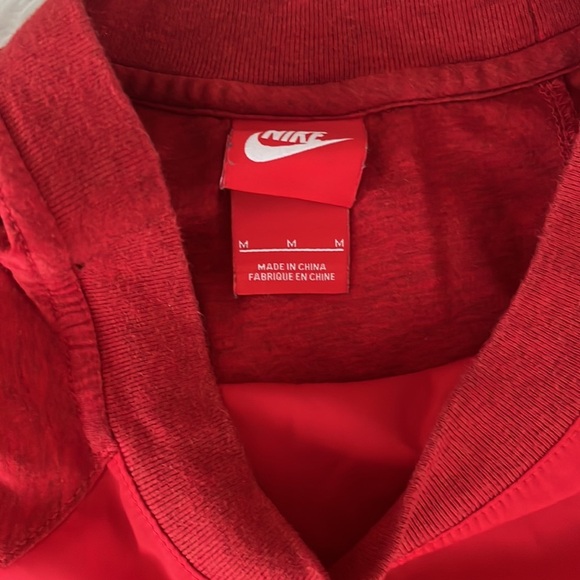 Red Nike shirt 100% Cotten EUC - Picture 5 of 6